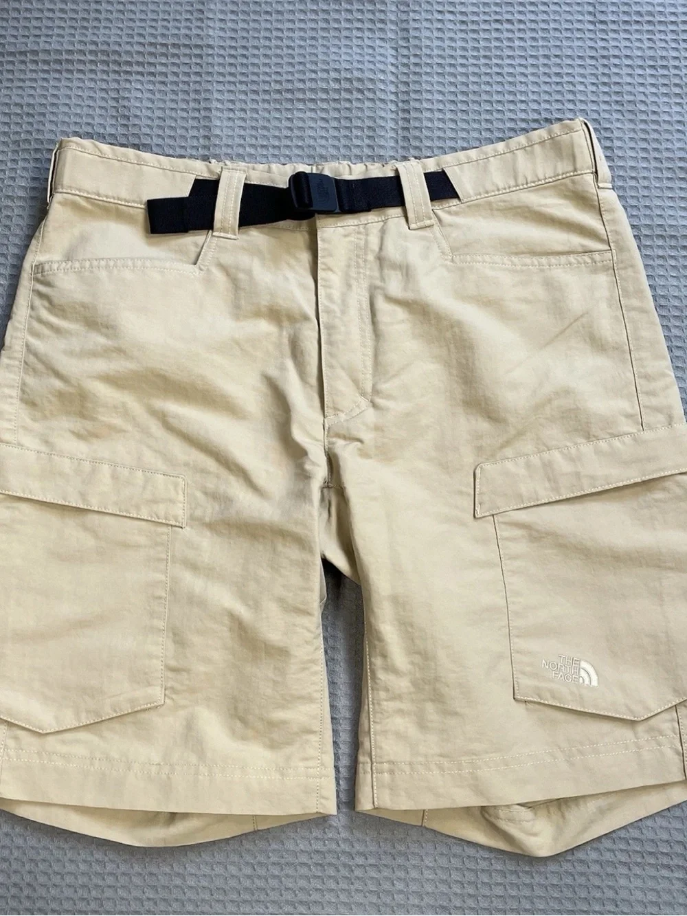 North Face Roan Cargo Shorts 32 Men’s Belted Utility 100% Nylon Hiking Tan